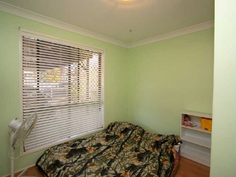 11 Bursaria Street, Crestmead QLD 4132