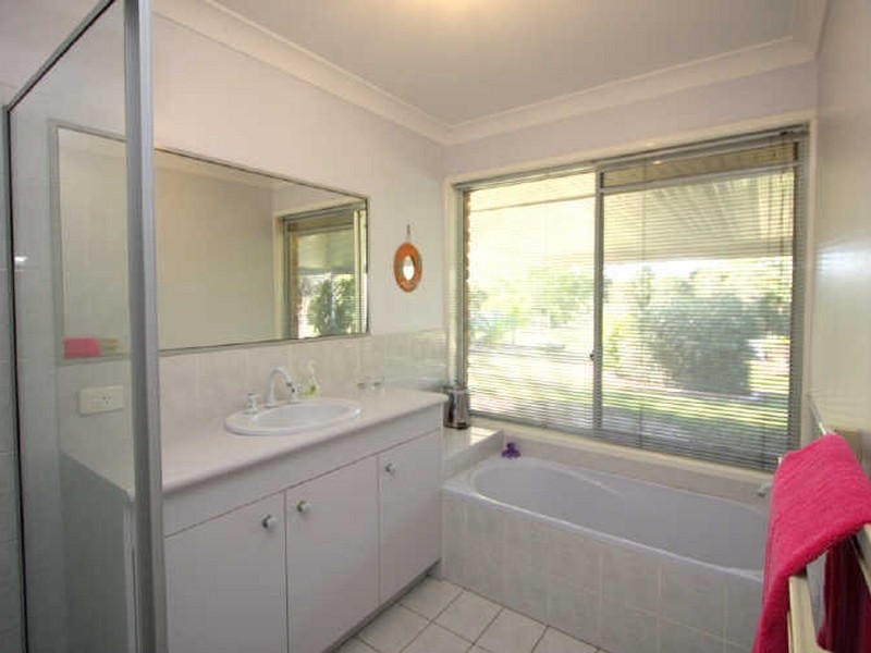 13 Mcleod Road, Park Ridge QLD 4125