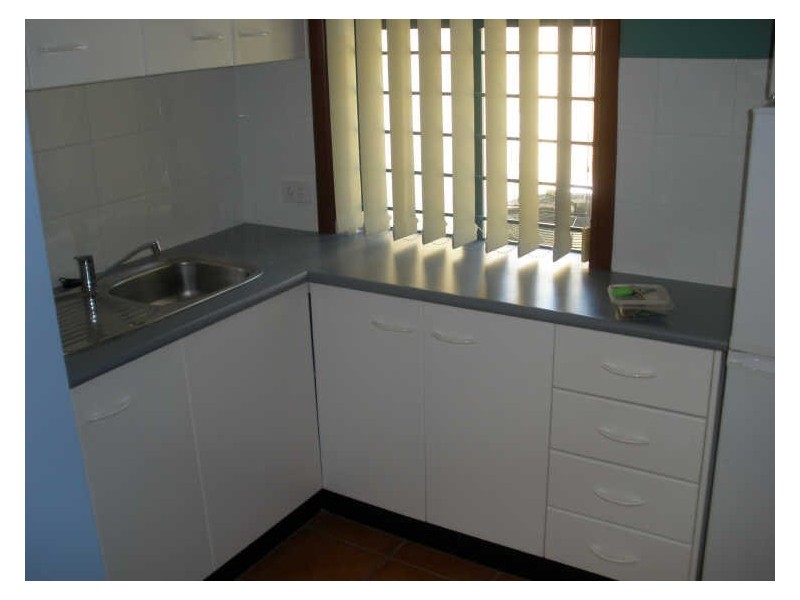 Suites 1 to 4 8/18 Torbey Street, Sunnybank Hills QLD 4109