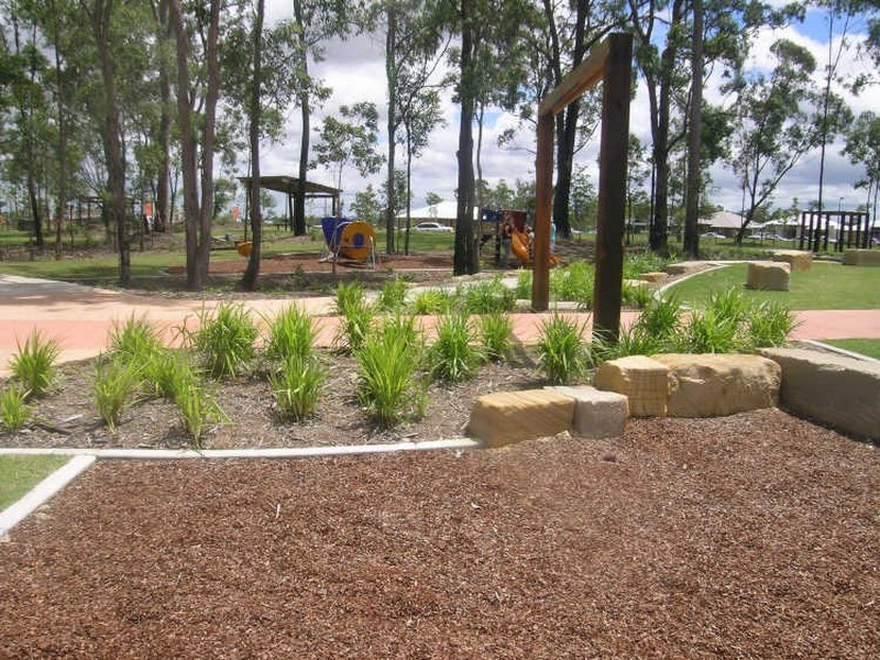 137 Parkwood Drive, Heathwood QLD 4110