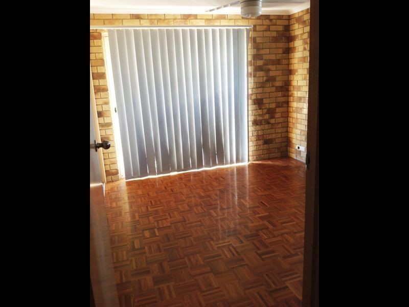 33 Arbour Way, Regents Park QLD 4118