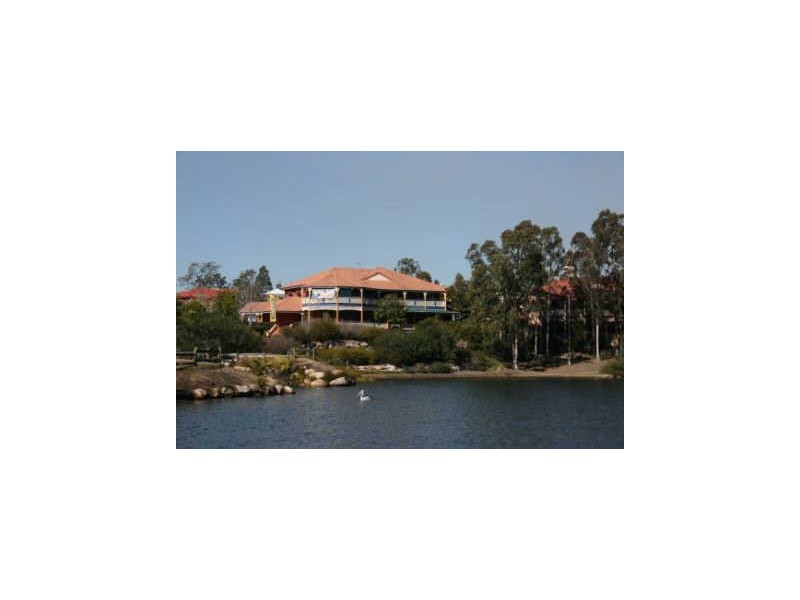 Suite 3/3 The Esplanade, Forest Lake QLD 4078