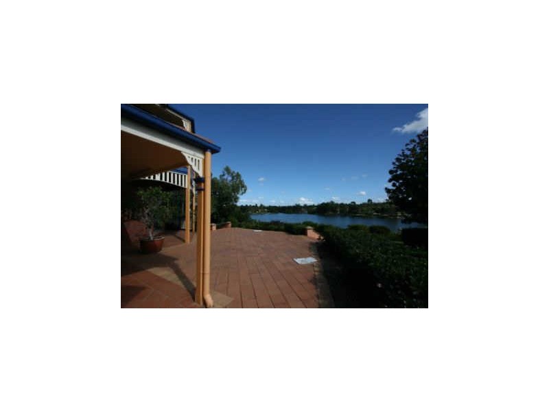 Suite 3/3 The Esplanade, Forest Lake QLD 4078