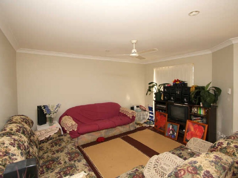 13 Lake Cooloola Court, Logan Reserve QLD 4133