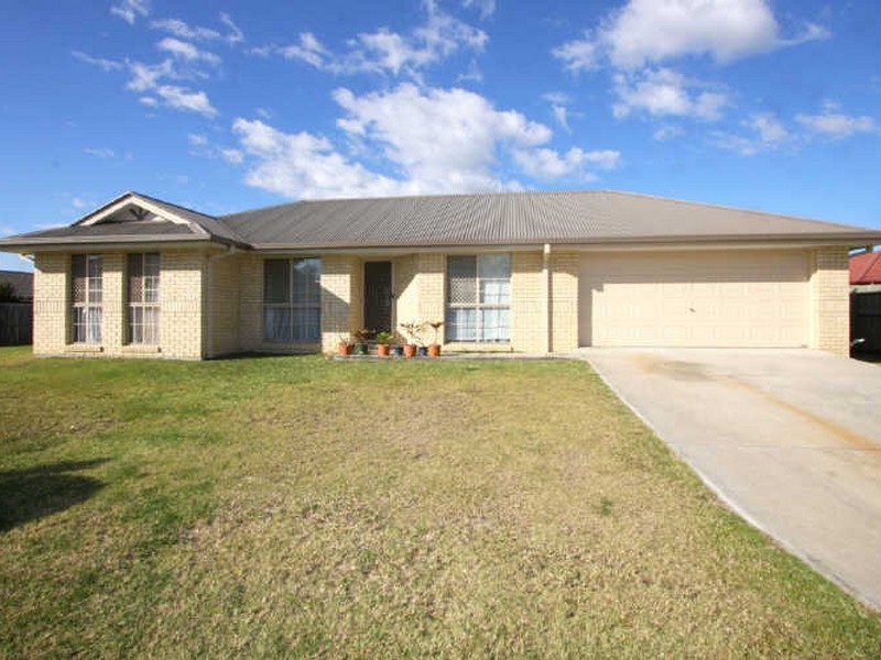 13 Lake Cooloola Court, Logan Reserve QLD 4133