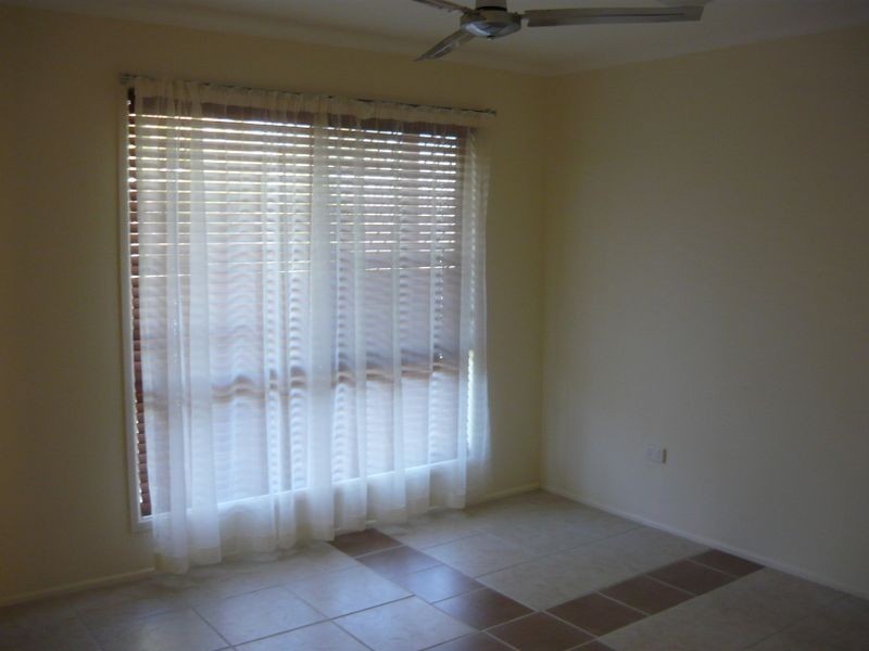 3 Distin Court, Hillcrest QLD 4118