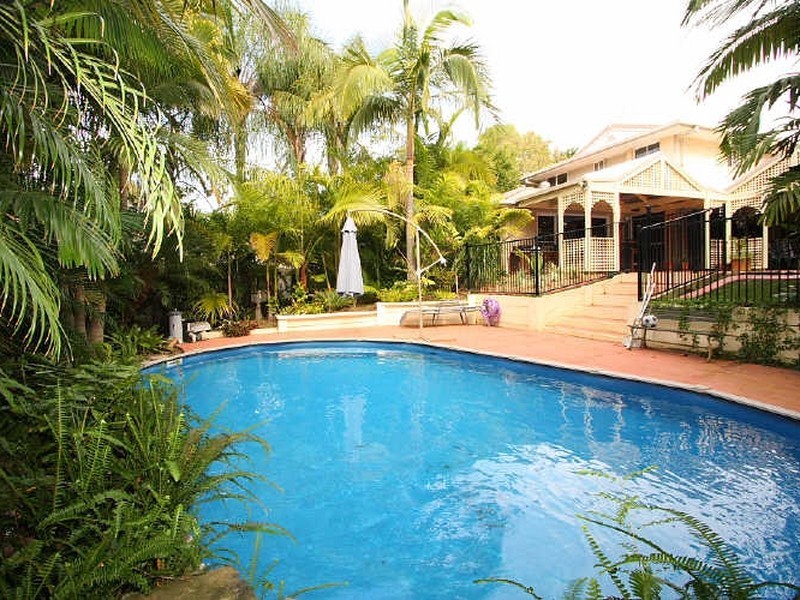 77 Gordonia Drive, Regents Park QLD 4118