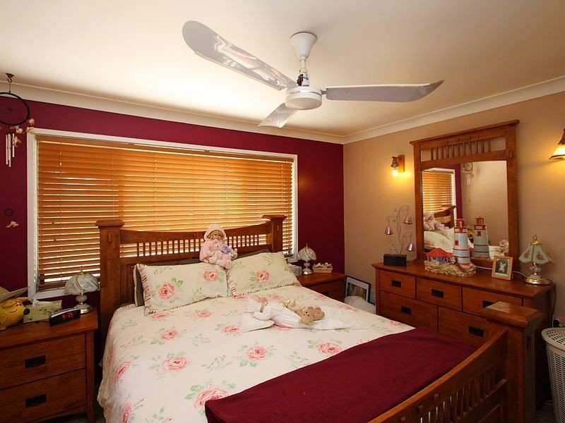 16 Emerald Street, Marsden QLD 4132