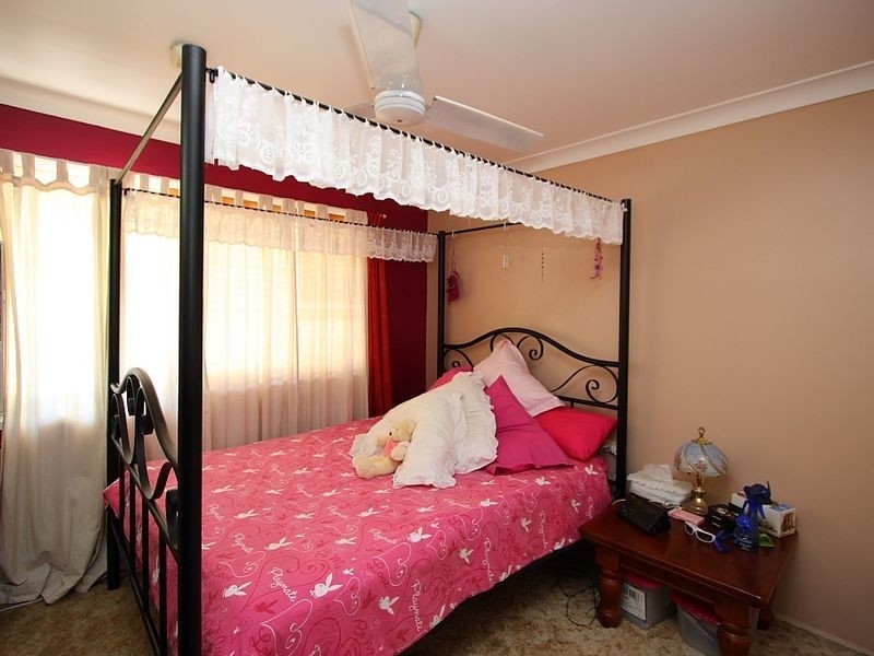 16 Emerald Street, Marsden QLD 4132