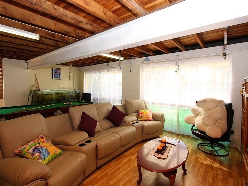 16 Emerald Street, Marsden QLD 4132