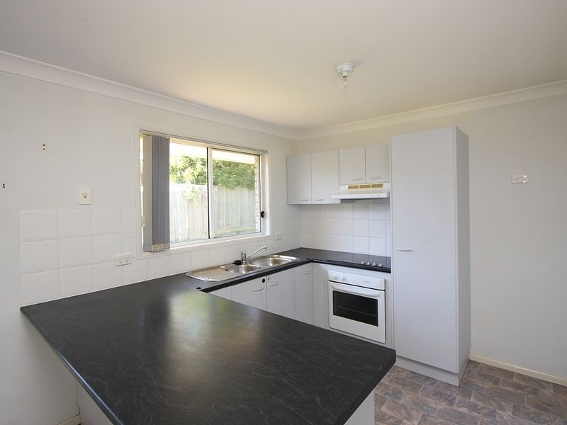 4 Sandheath Court, Regents Park QLD 4118