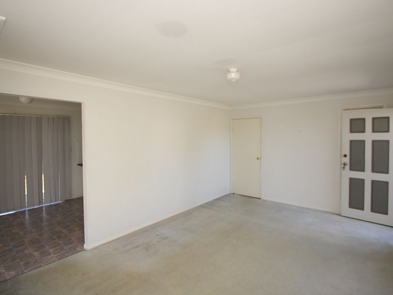 4 Sandheath Court, Regents Park QLD 4118