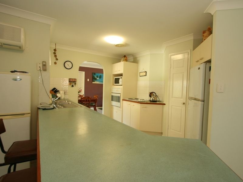 65 Solandra Circuit, Regents Park QLD 4118