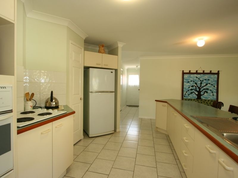 65 Solandra Circuit, Regents Park QLD 4118