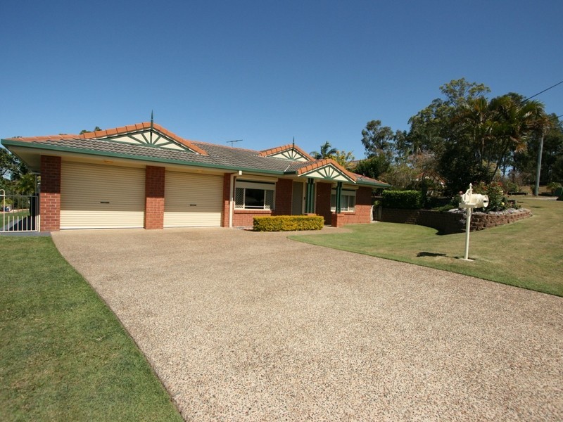 4 Iberis Court, Regents Park QLD 4118