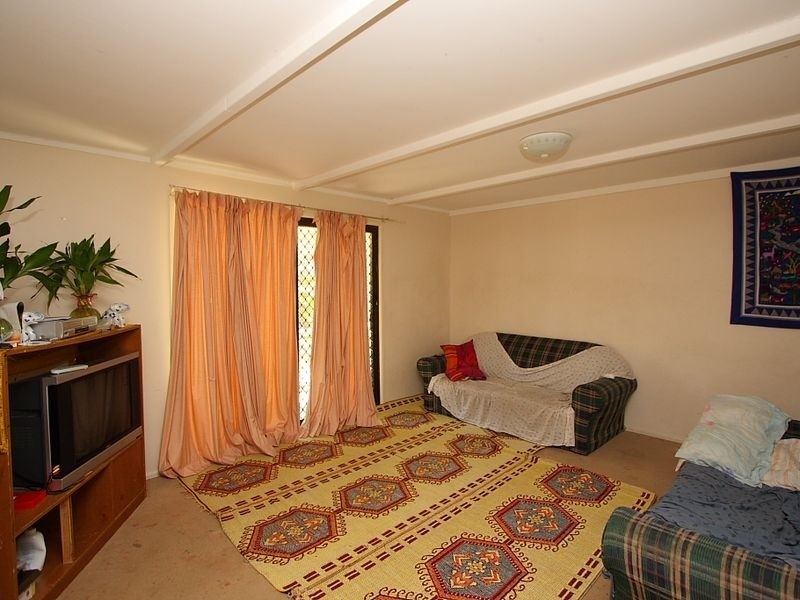 49 Parkland Avenue, Browns Plains QLD 4118