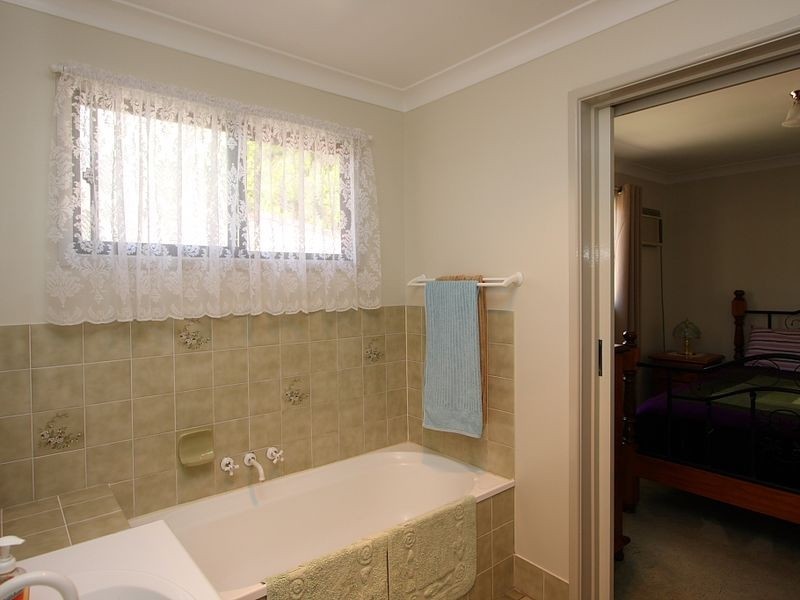 11 Royena Court, Crestmead QLD 4132