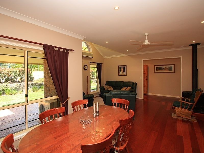 22 Belinda Court, Munruben QLD 4125