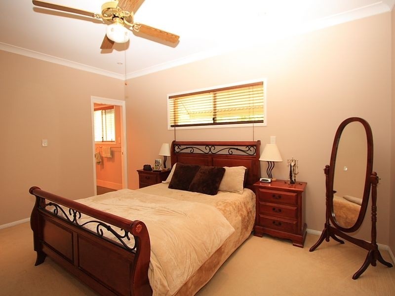 22 Belinda Court, Munruben QLD 4125