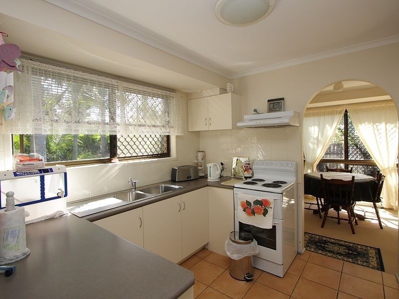 14 Dracon Street, Regents Park QLD 4118