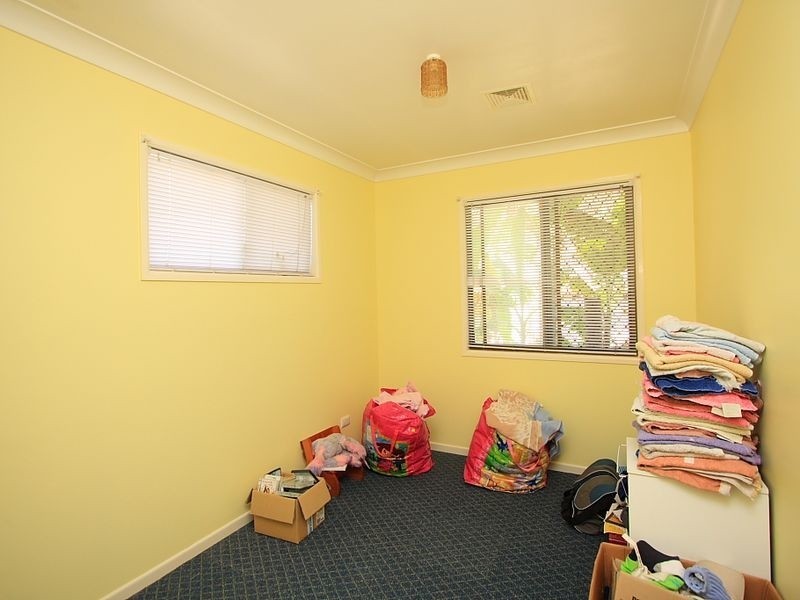 3 Warbler Street, Crestmead QLD 4132