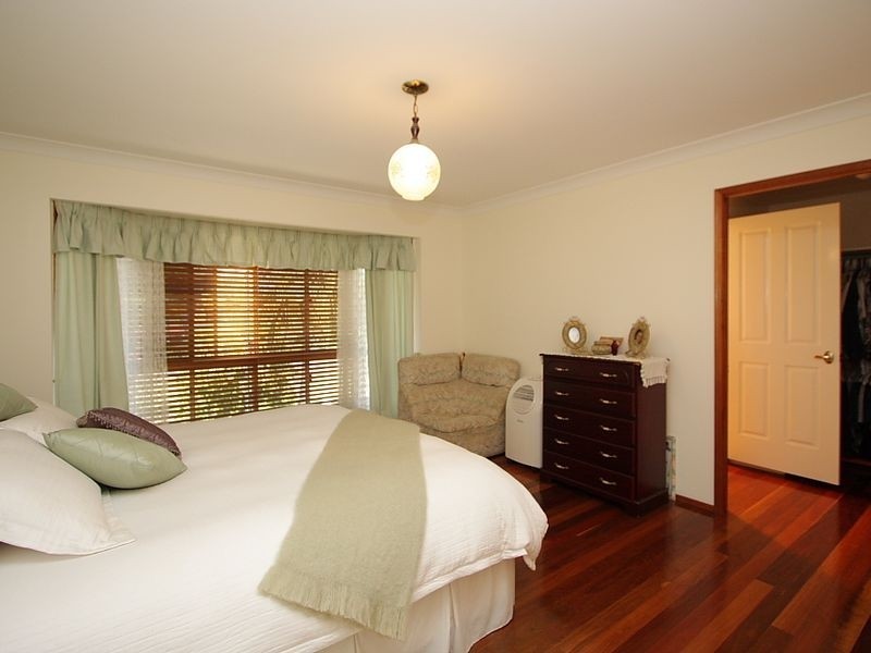 1 Saxby Court, Park Ridge South QLD 4125