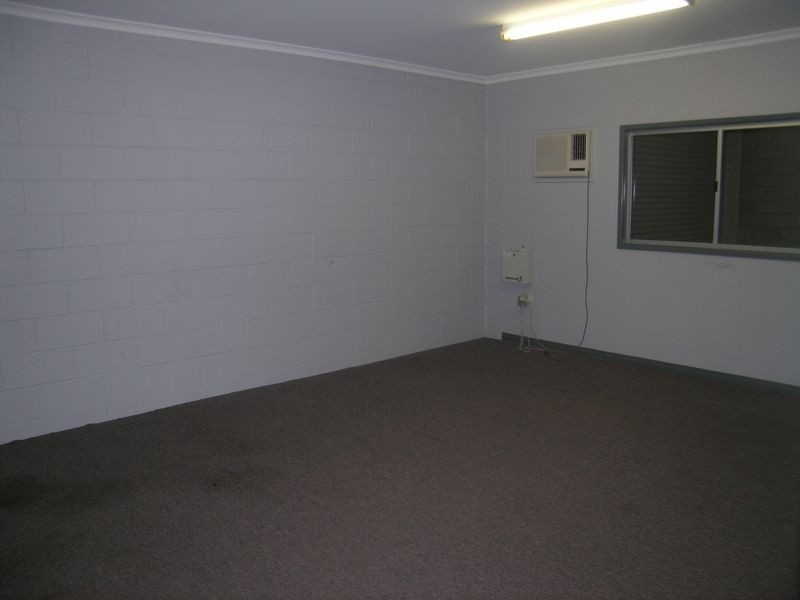 1/2 10 Tradelink Road, Browns Plains QLD 4118