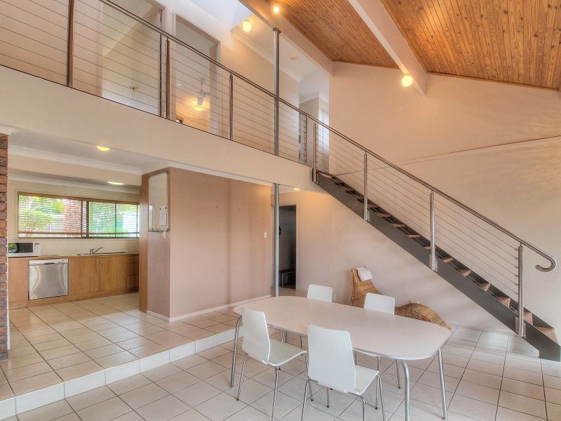 33 Dryade Street, Regents Park QLD 4118