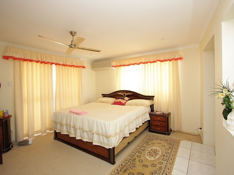 40 Vergulde Road, Regents Park QLD 4118