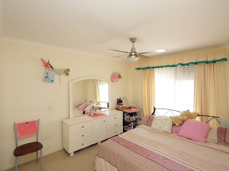 40 Vergulde Road, Regents Park QLD 4118