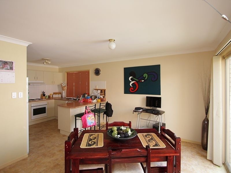 14 Phoenix Way, Crestmead QLD 4132