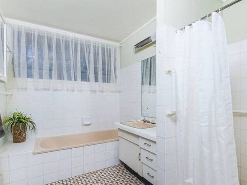21 Collin Court, Kingston QLD 4114