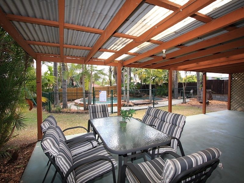 24 Vansittart Road, Regents Park QLD 4118