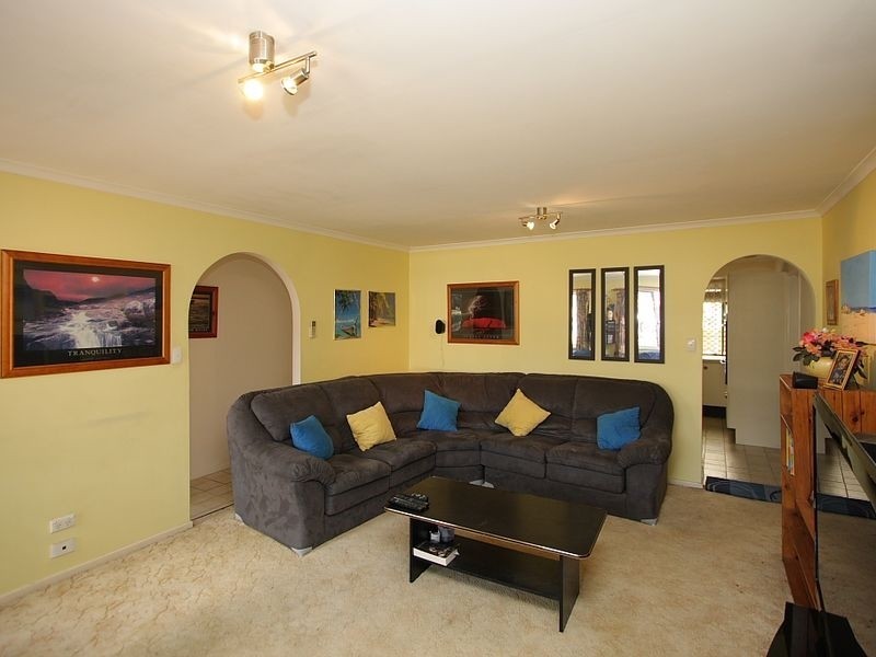 24 Vansittart Road, Regents Park QLD 4118