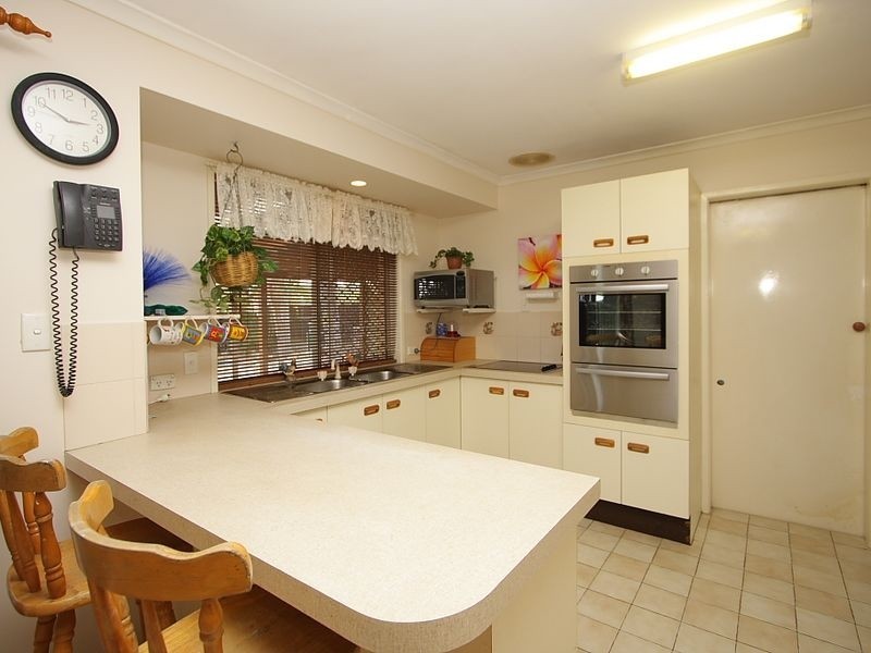 24 Vansittart Road, Regents Park QLD 4118