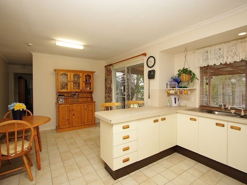 24 Vansittart Road, Regents Park QLD 4118