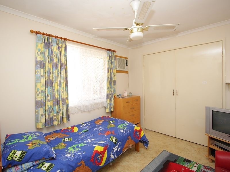 24 Vansittart Road, Regents Park QLD 4118