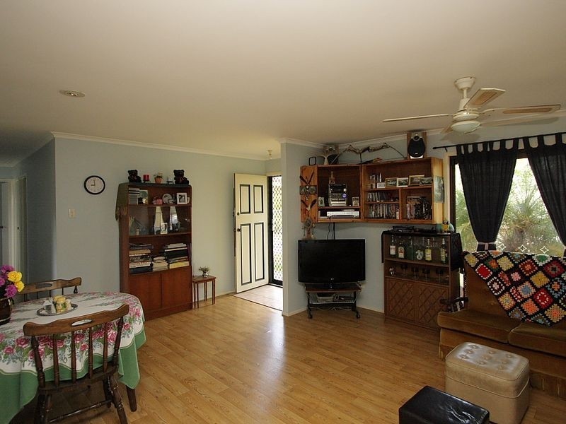 48 Waratah Drive, Crestmead QLD 4132