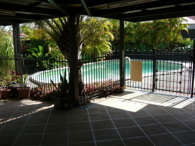 4 Benjamina Circuit, Regents Park QLD 4118