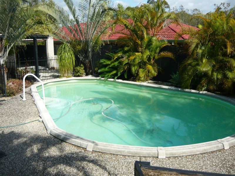 4 Benjamina Circuit, Regents Park QLD 4118
