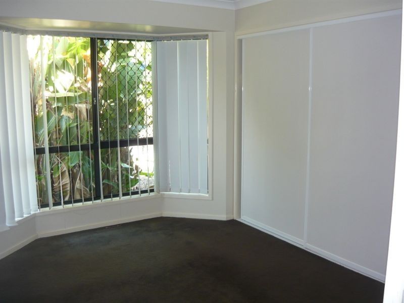 4 Benjamina Circuit, Regents Park QLD 4118