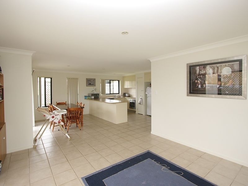 5 Webcke Avenue, Crestmead QLD 4132