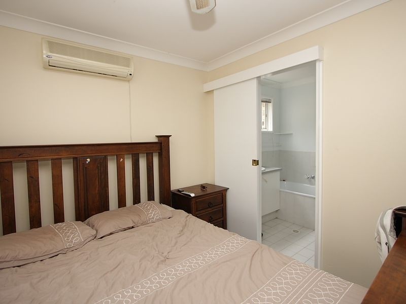 25 Awoonga Street, Marsden QLD 4132