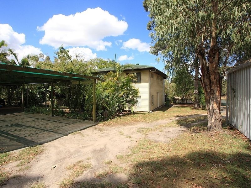 157 Peverell Street, Hillcrest QLD 4118
