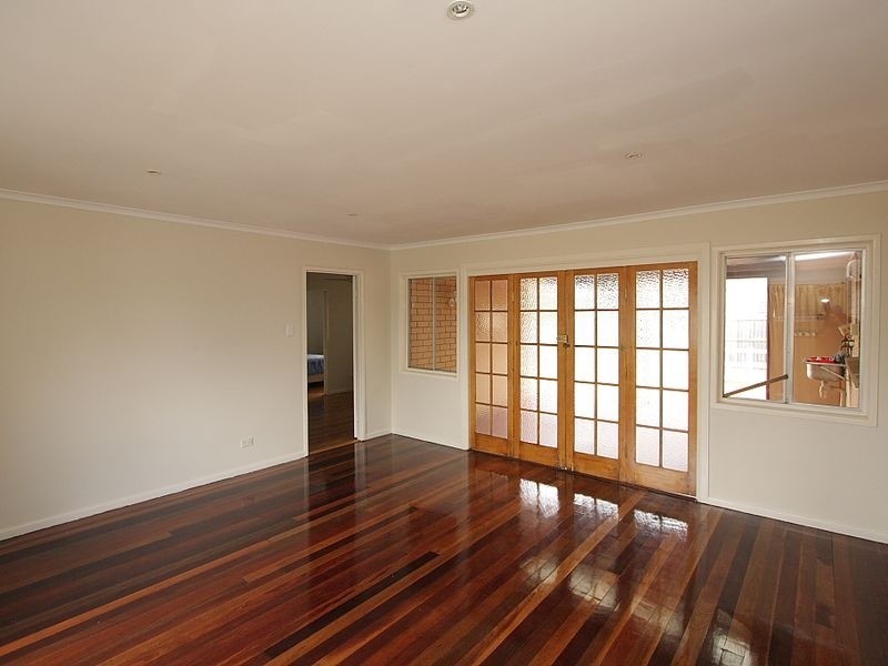 13 Woodview Street, Browns Plains QLD 4118