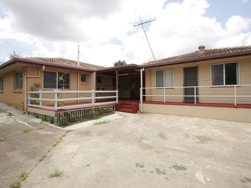 13 Woodview Street, Browns Plains QLD 4118