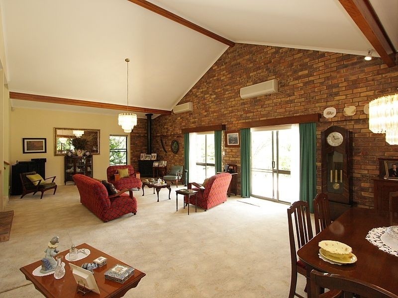 293 Andrew Rd, Greenbank QLD 4124