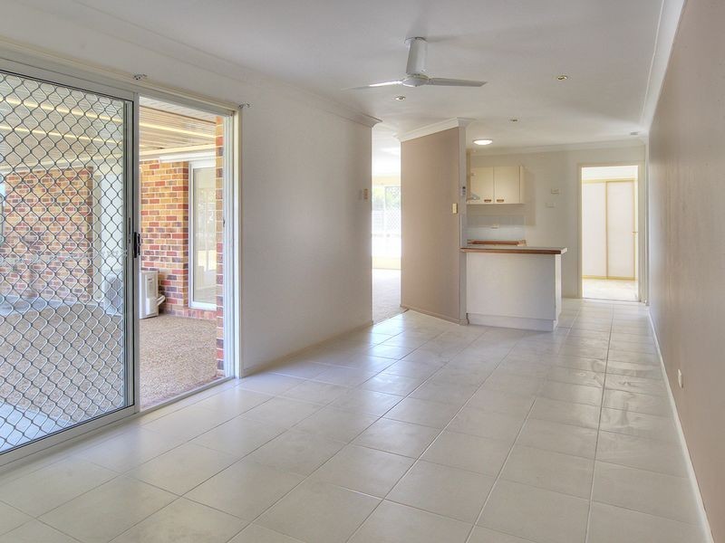 138 Lamberth Road, Regents Park QLD 4118