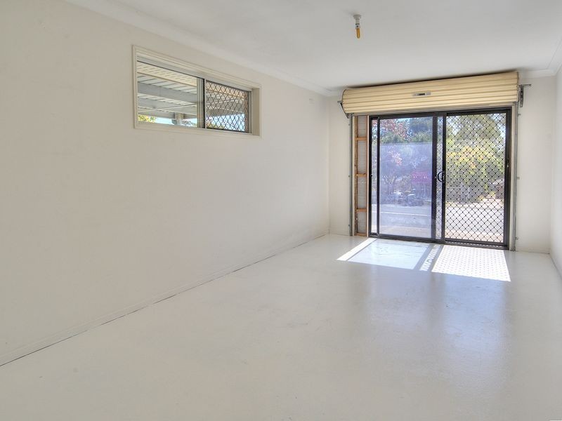 138 Lamberth Road, Regents Park QLD 4118