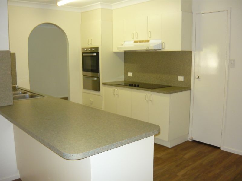 17 Ethion Drive,, Regents Park QLD 4118